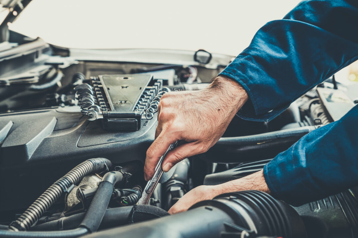 5 SIGNS OF DIRTY FUEL INJECTOR professional automotive equipment and
